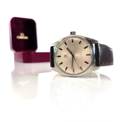 Lot 342 - An Omega gentlemans stainless steel manual...