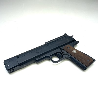 Lot 25 - A Weihrauch HW45 .177 air pistol, serial...