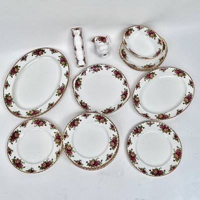 Lot 878 - A Royal Albert Old Country Roses part service...