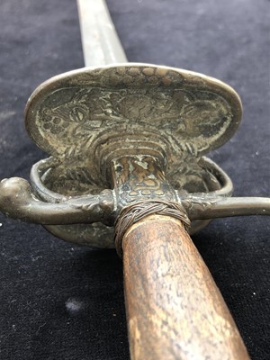 Lot 108 - An 18th century French 'Épée du Soldat' sword,...