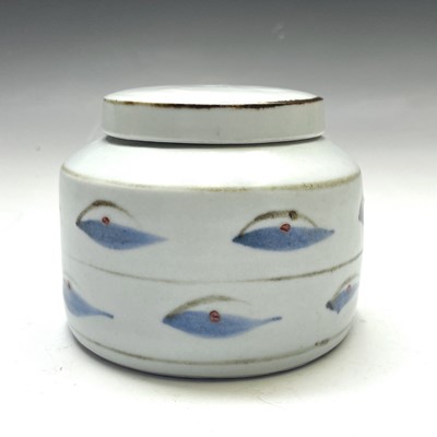 Lot 847 - David LEACH (1911-2005) Small pot and cover...