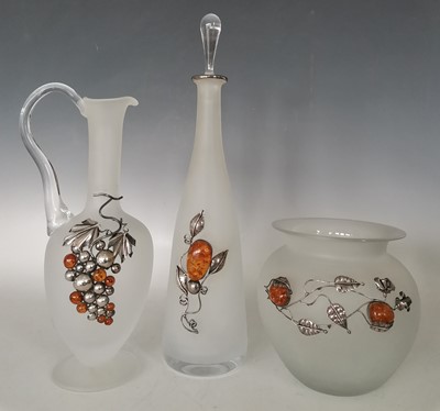 Lot 13 - Frosted glass decorated with 925 silver and...