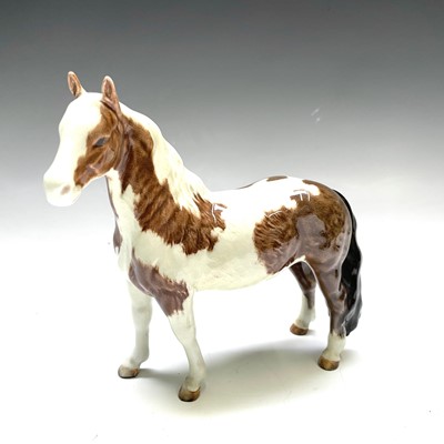 Lot 840 - A Beswick pottery Skewbald gloss pinto pony...