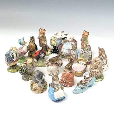 Lot 989 - Royal Albert Beatrix Potter figures including...