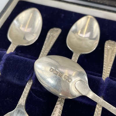 Lot 117 - An Edwardian cased set of six silver teaspoons...