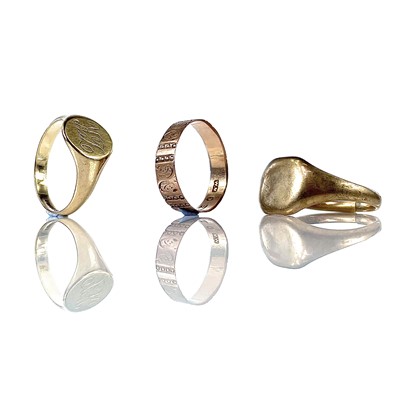 Lot 16 - Two 9ct hallmarked gold signet rings, together...