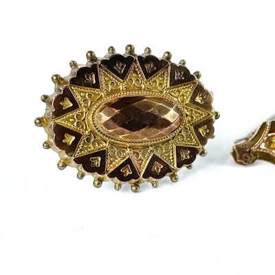 Lot 126 - Three 9ct gold brooches with base metal pins,...
