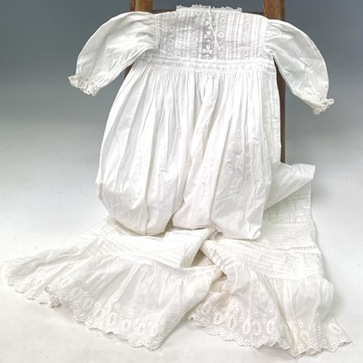 Lot 1615 - A 19th century cotton child's nightgown...