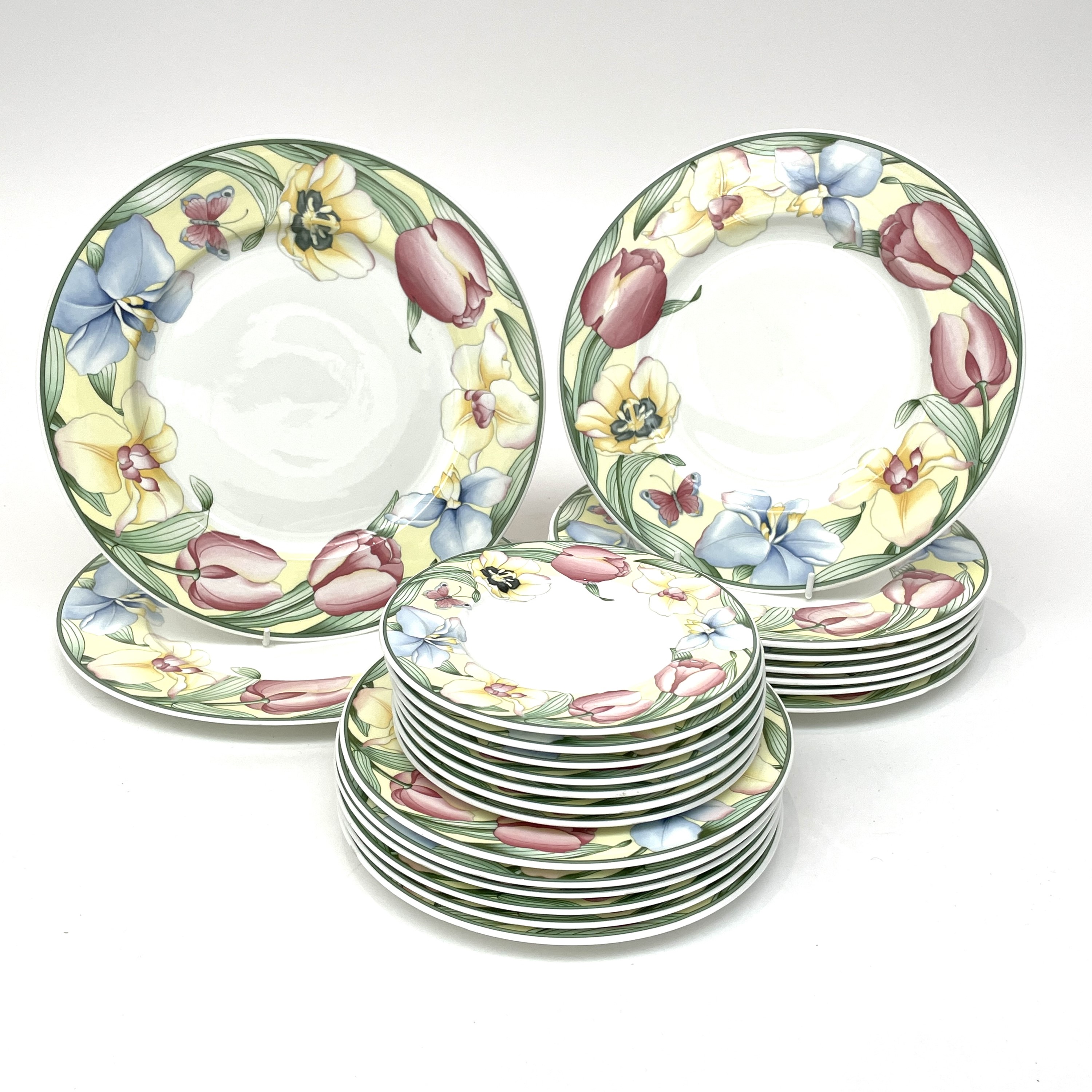 Lot 930 - A Villeroy And Boch Porcelain Canari Part