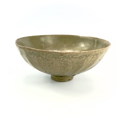 Lot 44 - A Chinese celadon bowl, Song Dynasty, of...