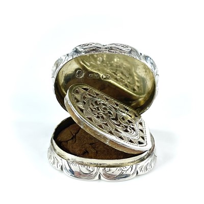 Lot 256 - A good Victorian silver vinaigrette by George...