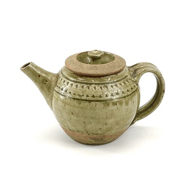 Lot 516 - Richard BATTERHAM (1936-2021)   Studio pottery...