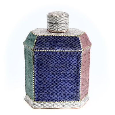 Lot 213 - A Chinese porcelain tea caddy, 20th century,...