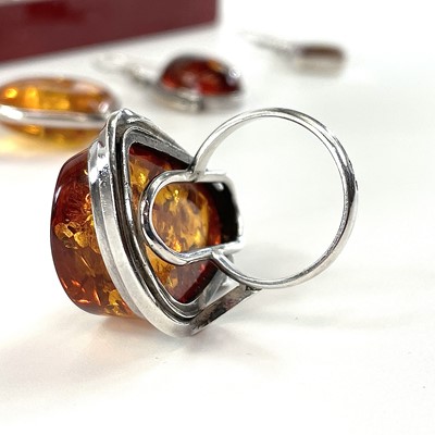 Lot 280 - A collection of contemporary 925 amber set...