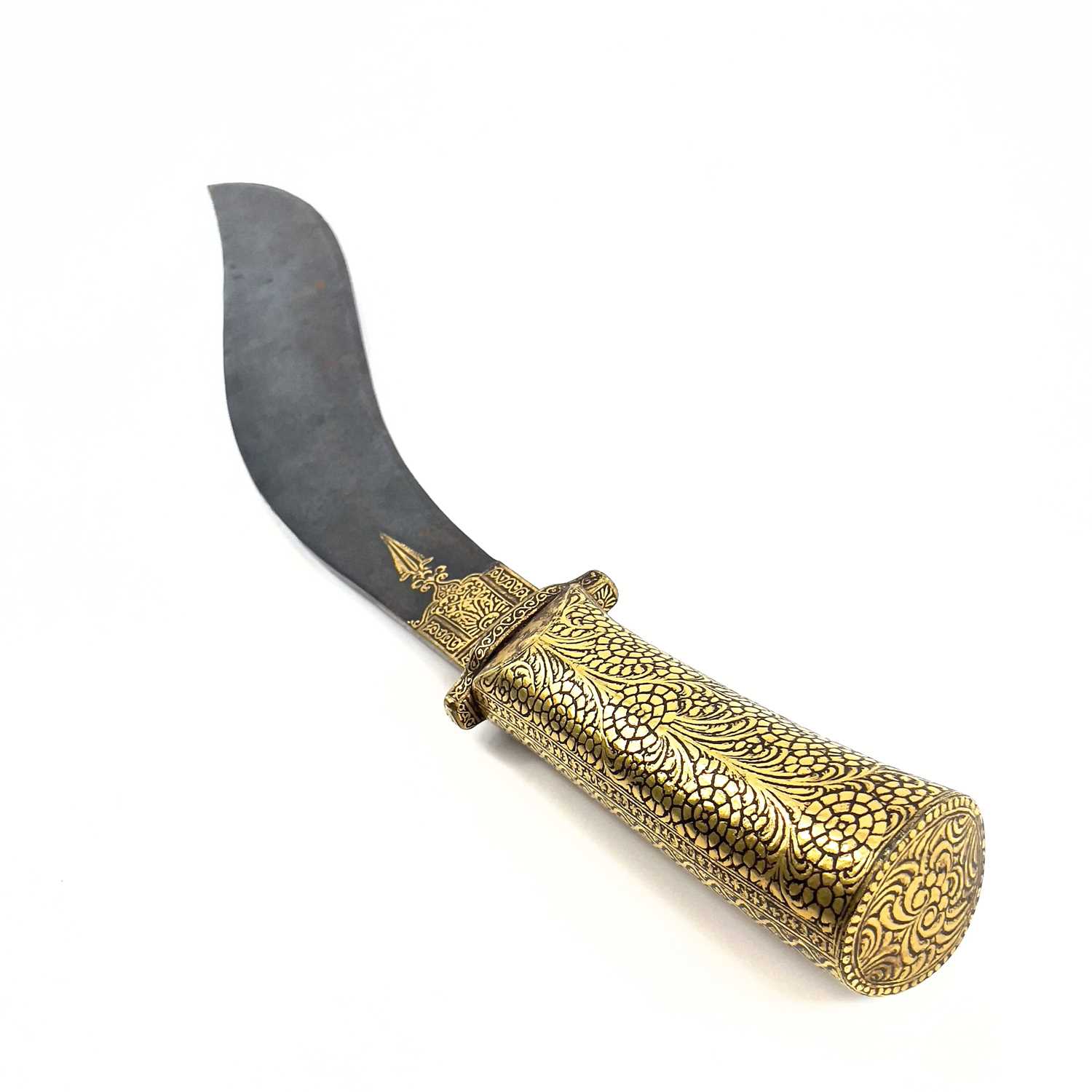 Lot 1020 - An Indian gold damascened steel kukri, early...