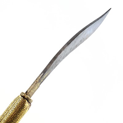 Lot 1020 - An Indian gold damascened steel kukri, early...