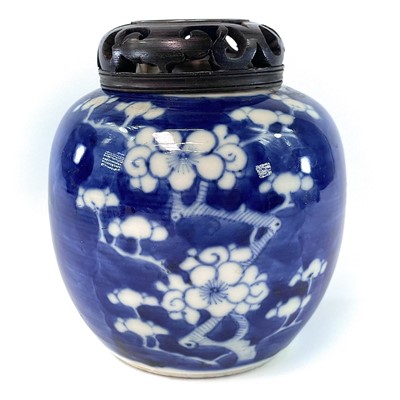Lot 49 - A Chinese prunus blossum pattern porcelain...