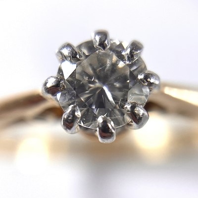 Lot 17 - An 18ct and platinum diamond solitaire ring,...