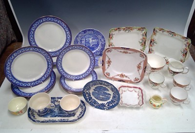Lot 84 - A collection of English Ceramics. Pieces by...