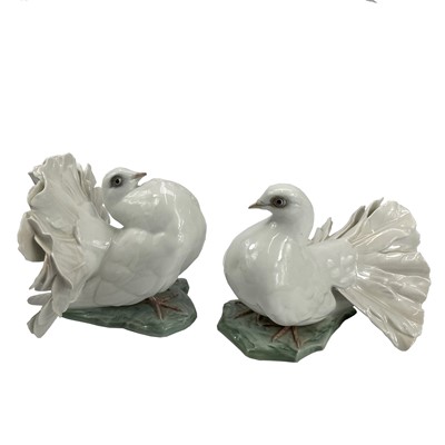 Lot 866 - A pair of 20th century Rosenthal porcelain...