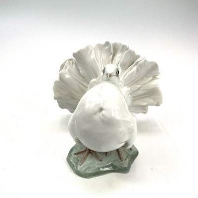 Lot 866 - A pair of 20th century Rosenthal porcelain...