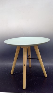 Lot 85 - Modern 20th Century Occasional table height 42cm