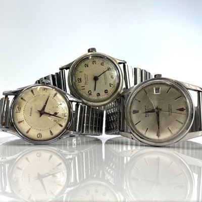 Lot 354 - A Summit automatic gentleman's wristwatch with...