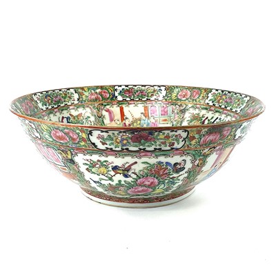 Lot 127 - A large Chinese Canton punch bowl, circa 1910,...