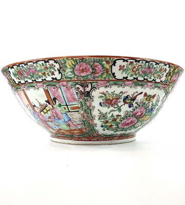 Lot 127 - A large Chinese Canton punch bowl, circa 1910,...