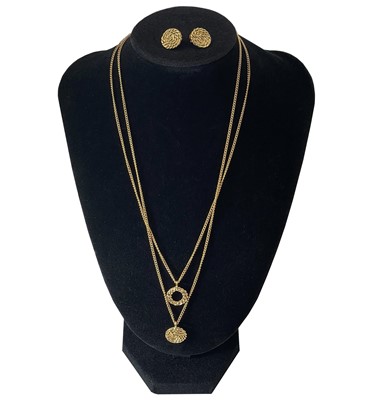 Lot 277 - A contemporary gold plated necklace and earring set