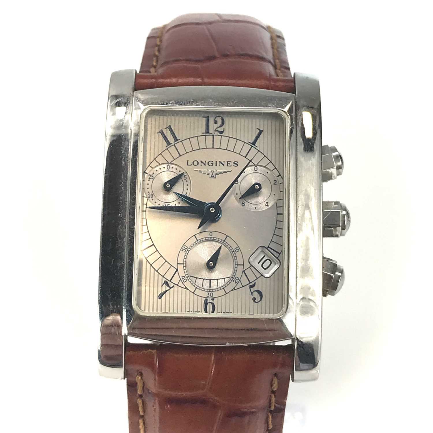 Lot 350 - A Longines DolceVita calibre 538 chronograph...