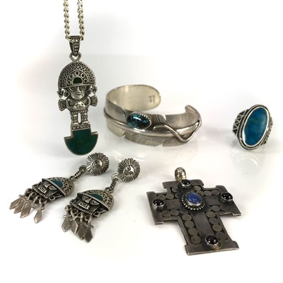 Lot 275 - A collection of 925 silver Peruvian jewellery,...