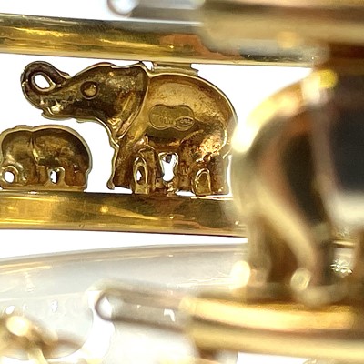 Lot 96 - A modern Italian 18ct bi-colour gold elephant...