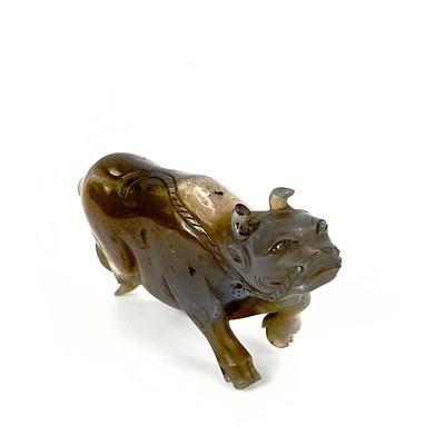 Lot 157 - A Chinese agate model of a buffalo, 18th/19th...