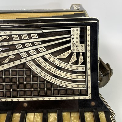 Lot 212 - A Settimio Sporani Castello accordian in...
