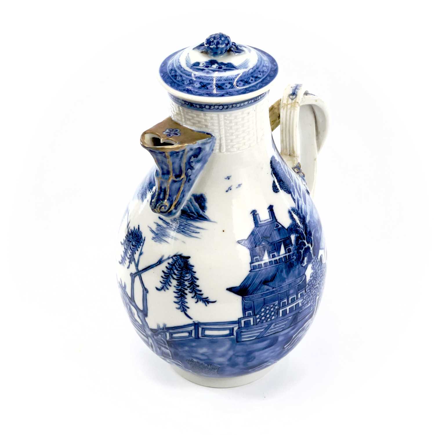 Lot 72 - A Chinese export blue and white porcelain...