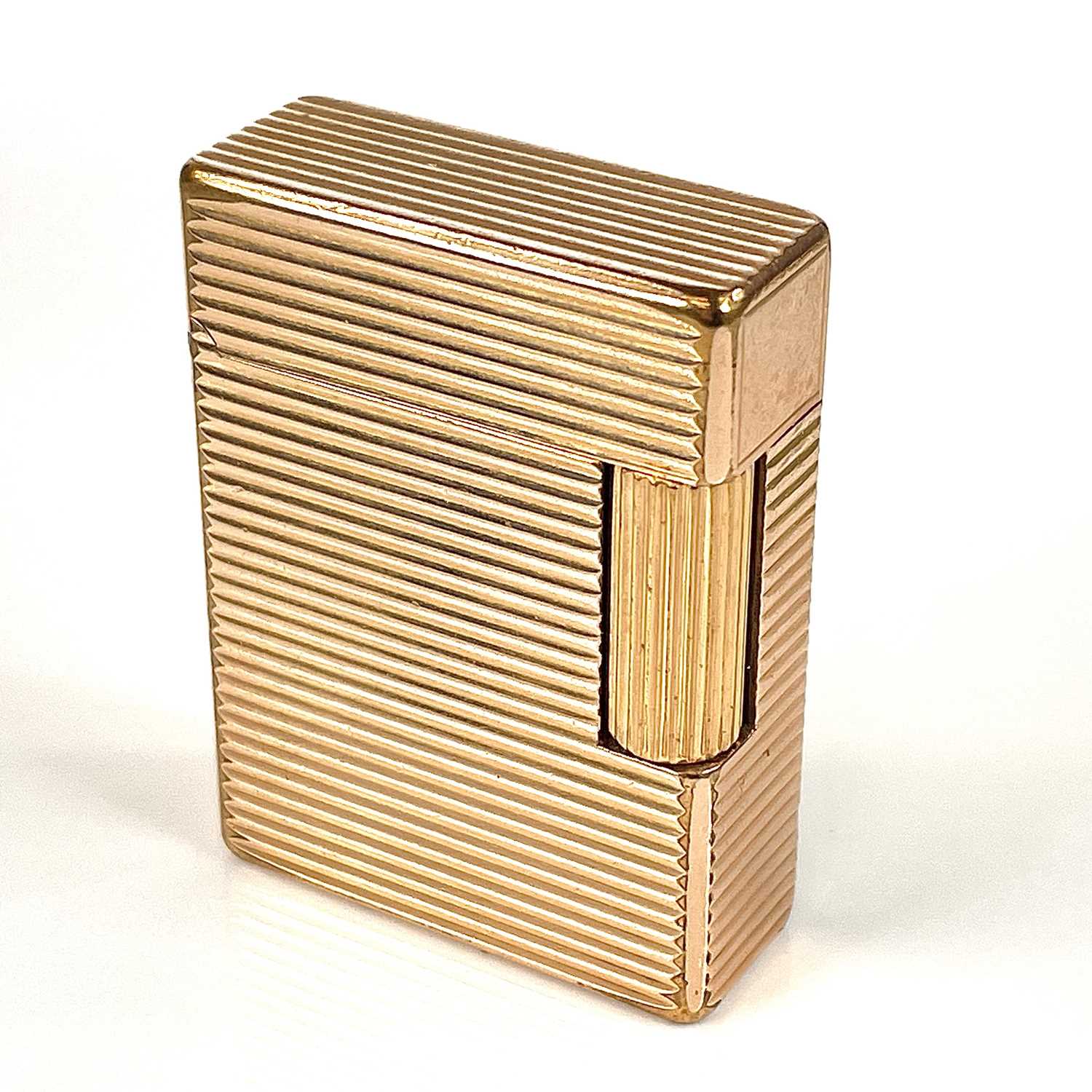Lot 301 A gold plated Dupont lighter, length 48mm.