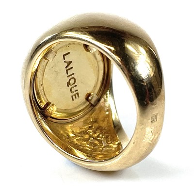 Lot 218 - A Lalique silver gilt peach glass set ring,...