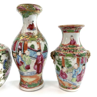 Lot 62 - A Chinese Canton porcelain bottle vase, 19th...