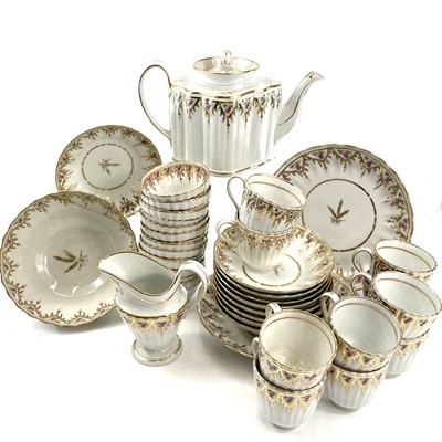 Lot 817 - A good Newhall porcelain tea set, circa 1800,...