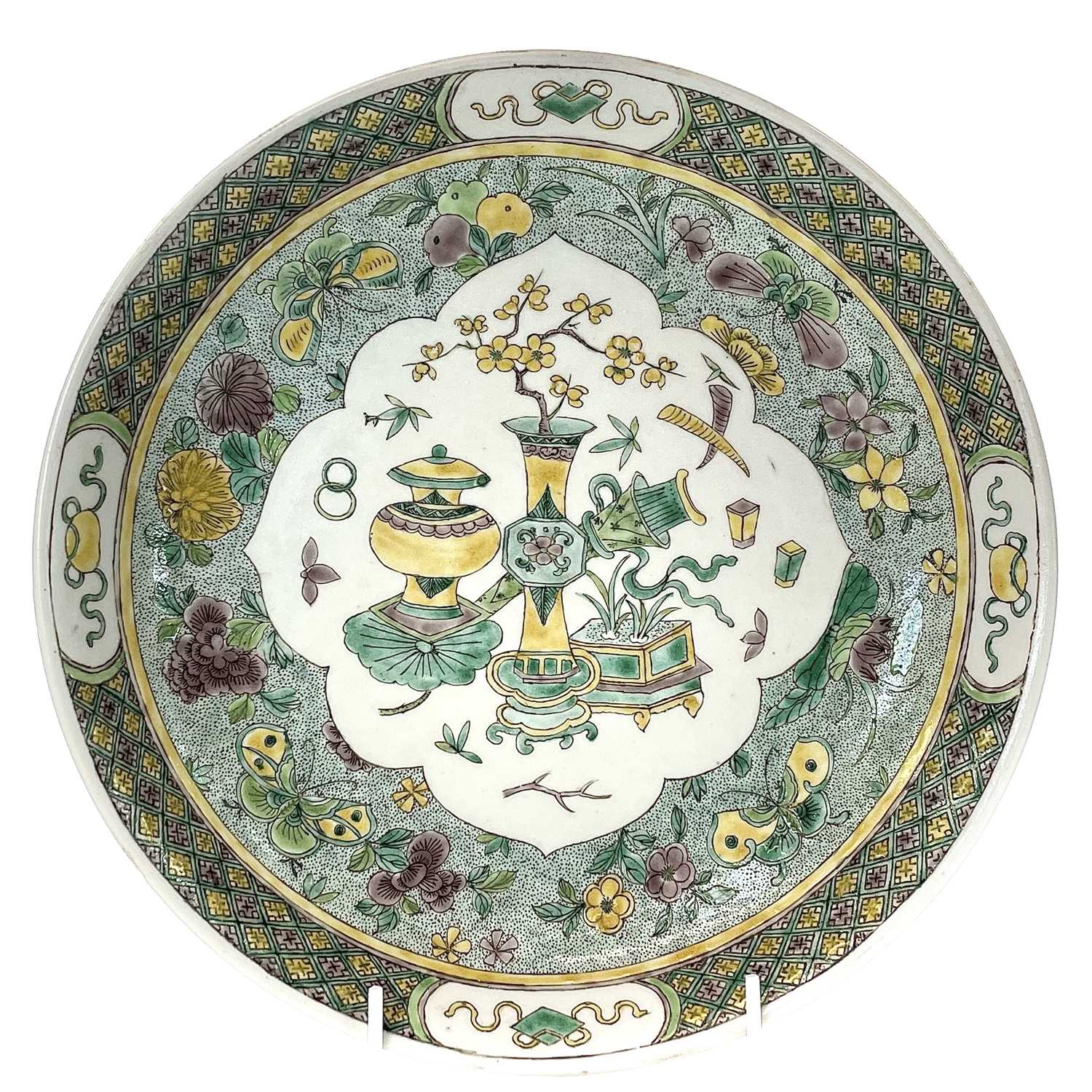 Lot 195 - A Chinese famille verte porcelain dish,...