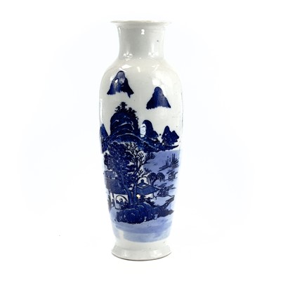 Lot 250 - A Chinese blue and white porcelain vase, early...
