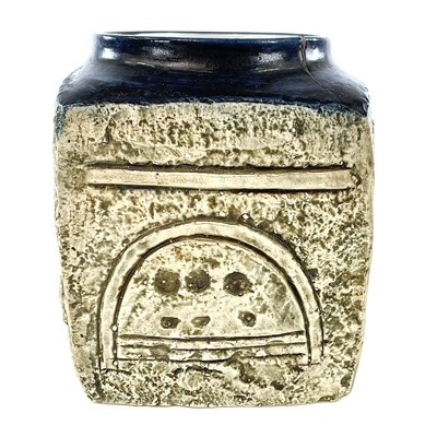 Lot 865 - A Troika marmalade jar the body incised with...