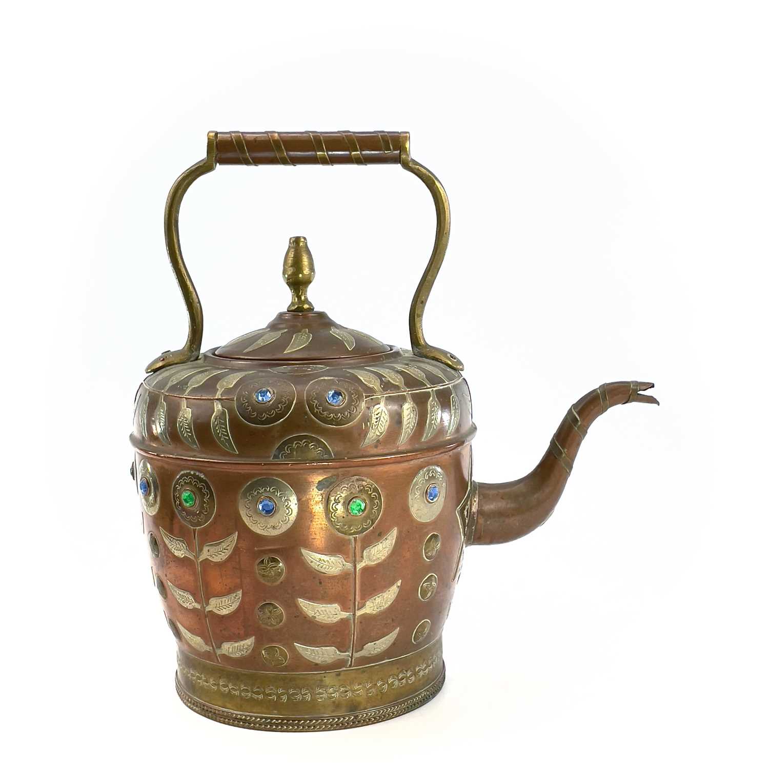 Lot 1033 - An Indian copper kettle, circa 1900, height...