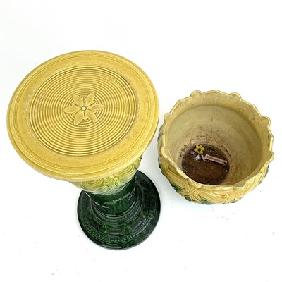 Lot 928 - An Art Nouveau Wood Ville Mansfield ware...