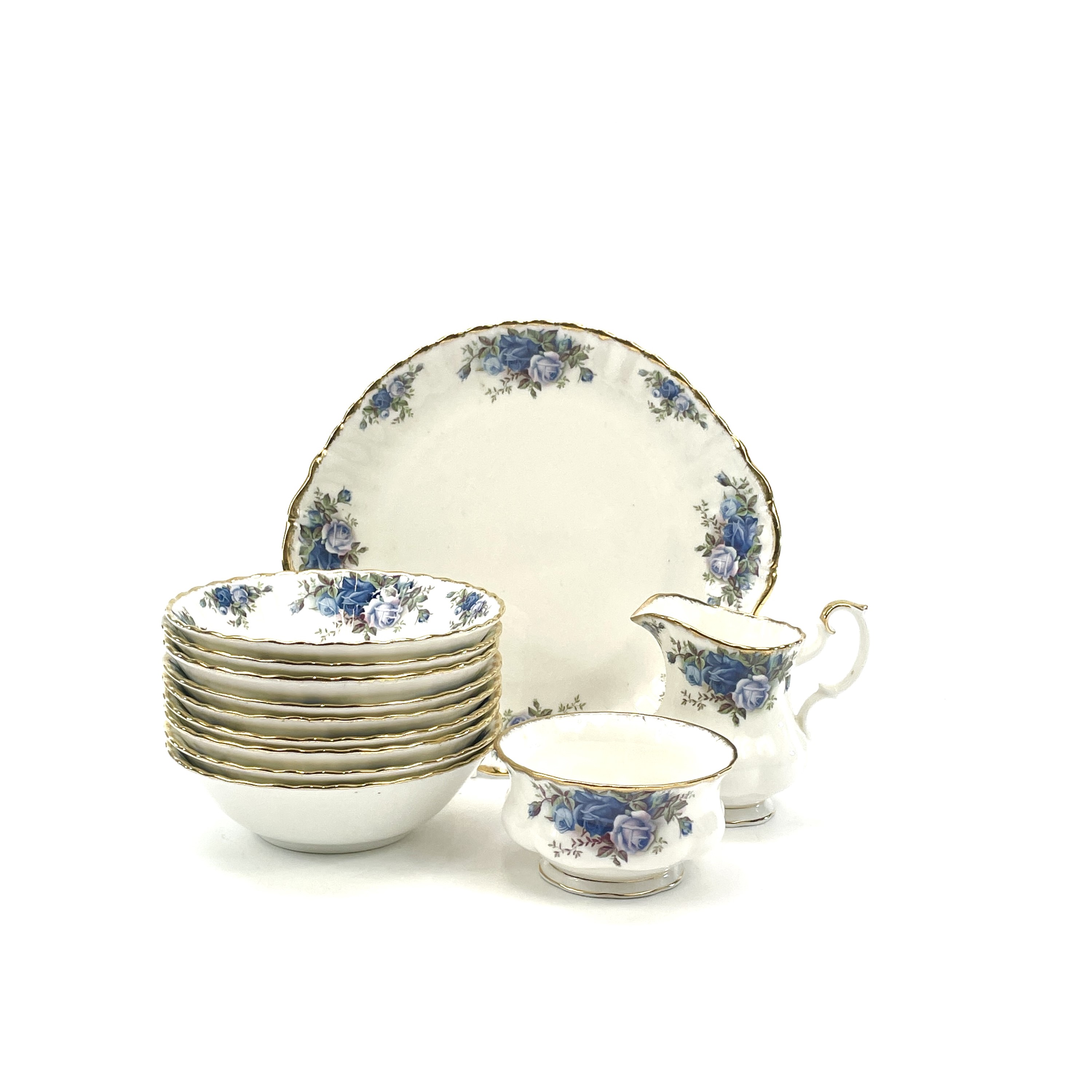 Lot 894 - A Royal Albert Moonlight Rose tea service