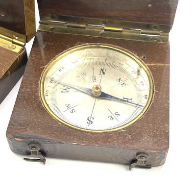Lot 136 - An early 20th century compass in mahogany case...