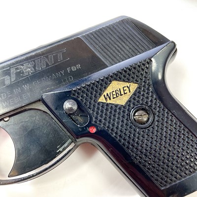 Lot 81 - A Webley Mark2 .32/.22 sports starting pistol,...