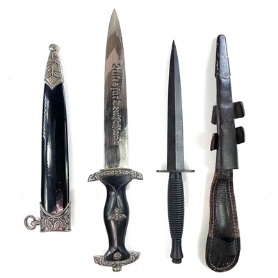 Lot 84 - An FS type fighting knife, with blued blade...