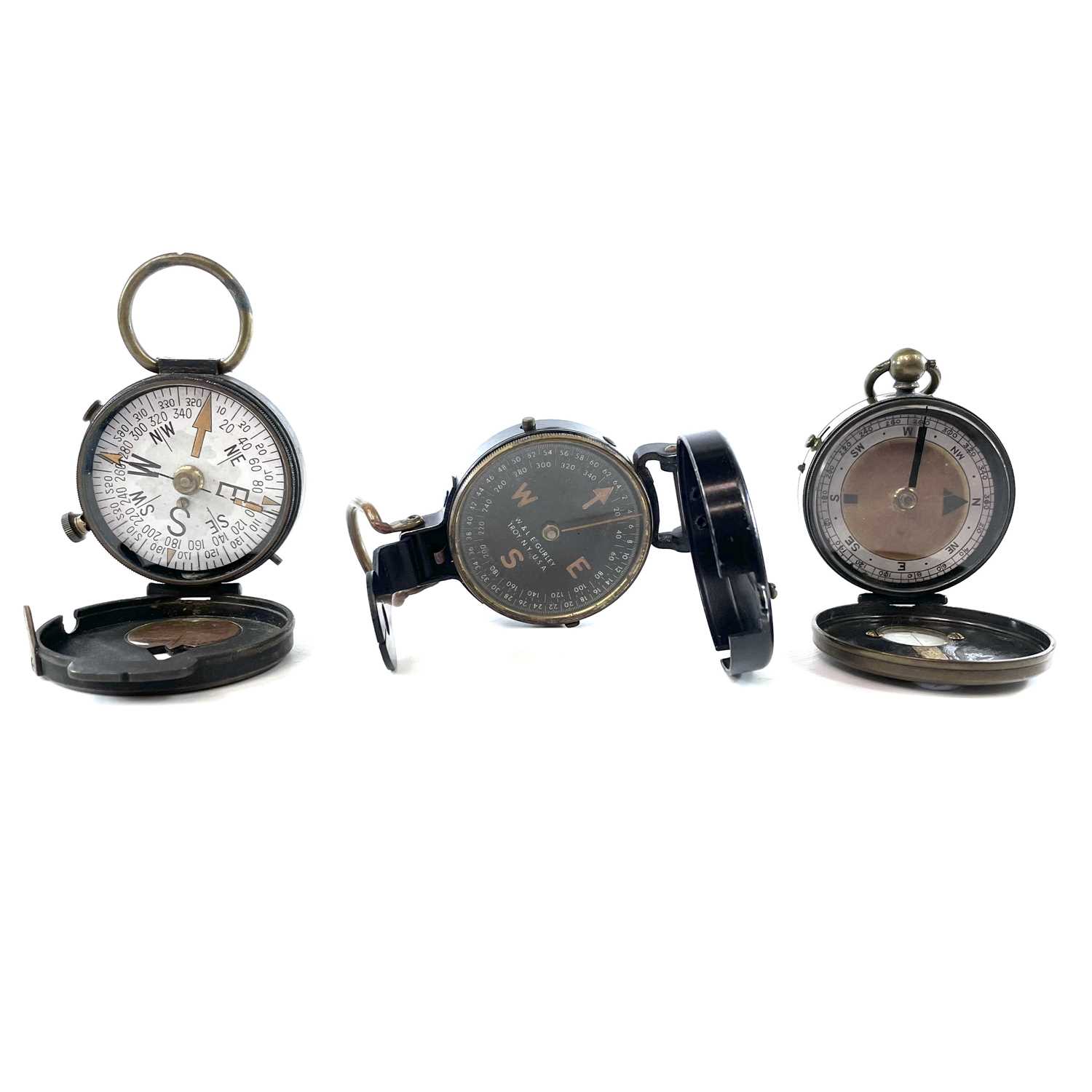 Lot 86 - An early 20th century brass marching compass,...